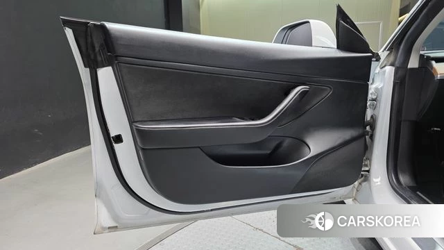 Tesla Model 3 id 4993030 из Кореи 16