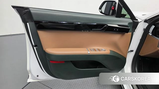 Hyundai Grandeur Hybrid (GN7) id 5039622 из Кореи 16