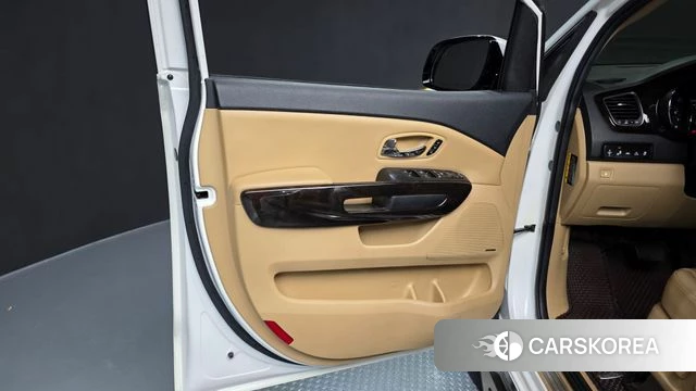 Kia The New Carnival id 5004039 из Кореи 16