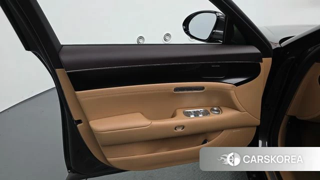 Genesis G90 (RS4) id 4941719 из Кореи 16