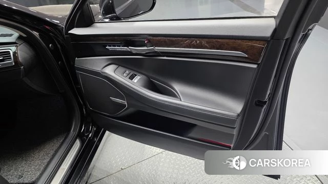 Genesis G90 id 5004033 из Кореи 16