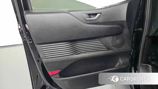 Hyundai Staria id 4957904 из Кореи 16