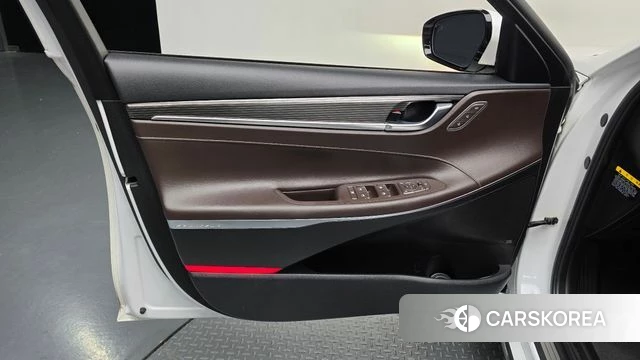 Hyundai Grandeur IG Hybrid id 5029481 из Кореи 16