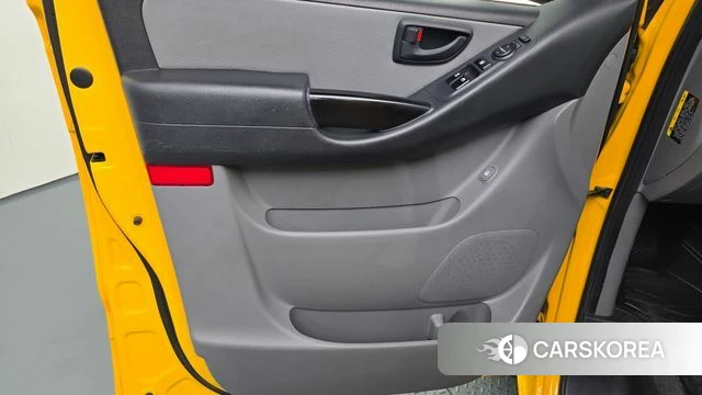 Hyundai The New Grand Starex id 4713359 из Кореи 16
