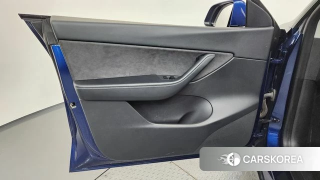Tesla Model Y id 4764379 из Кореи 16