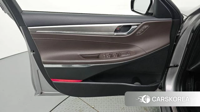 Hyundai The New Grandeur IG Hybrid id 4951994 из Кореи 16