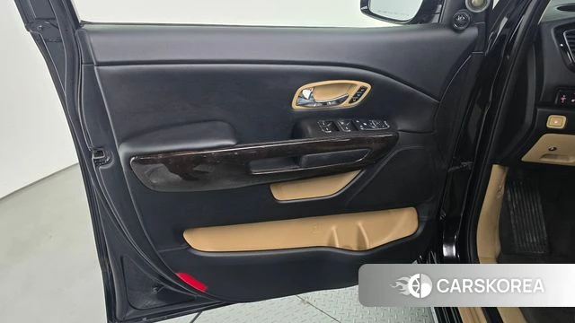 Kia The New Carnival id 5041580 из Кореи 16