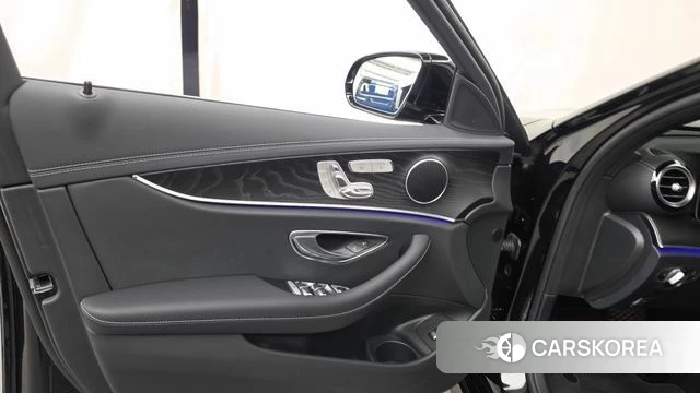 Mercedes-Benz E-Class W213 id 5002190 из Кореи 16