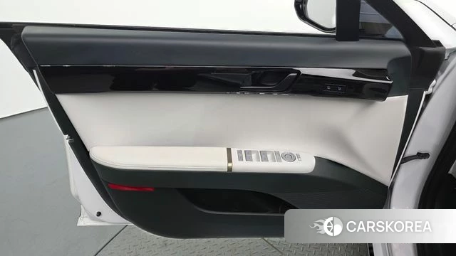 Hyundai Grandeur Hybrid (GN7) id 5021093 из Кореи 16