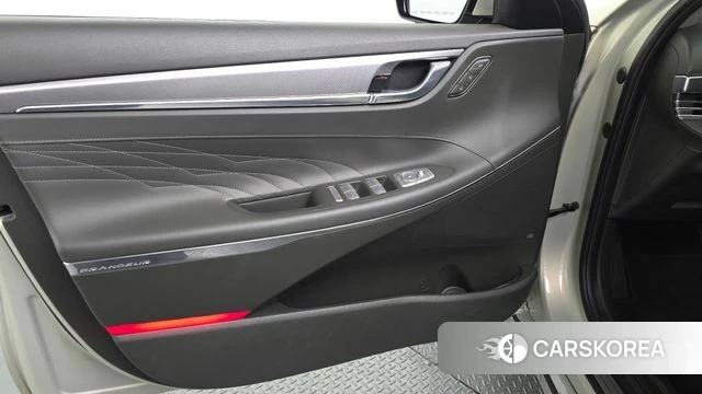 Hyundai The New Grandeur IG id 4906220 из Кореи 16