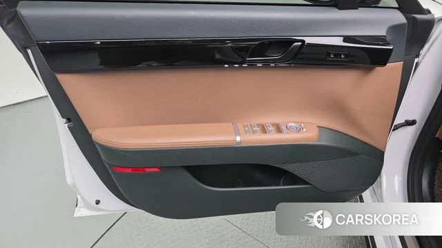 Hyundai Grandeur (GN7) id 4847670 из Кореи 16