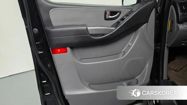 Hyundai The New Grand Starex id 4952899 из Кореи 16