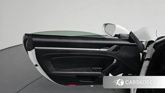 Porsche 911(992) id 4964815 из Кореи 16