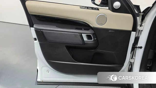 Land Rover Discovery 5 id 4967700 из Кореи 16