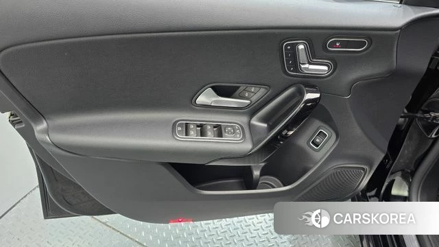 Mercedes-Benz A-Class W177 id 4943474 из Кореи 16