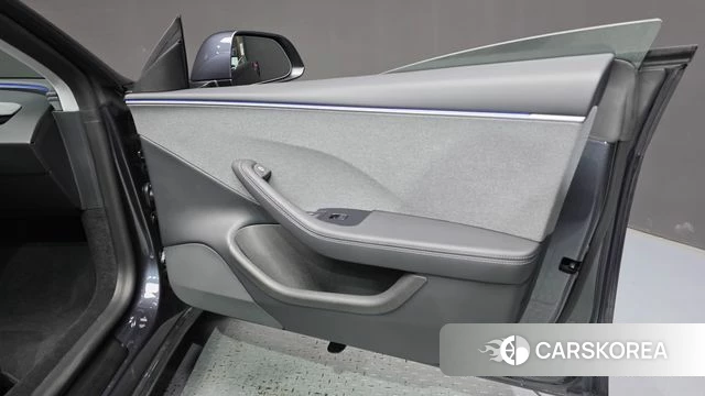 Tesla Model 3 id 4739075 из Кореи 16