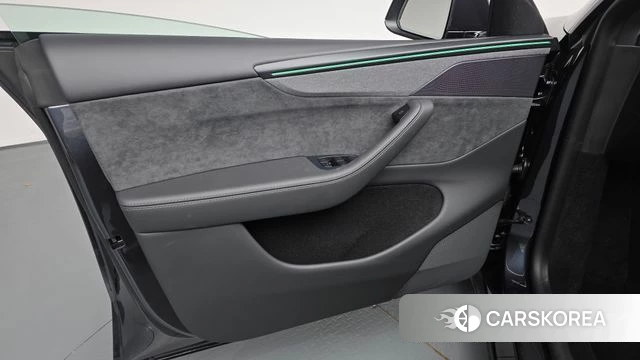 Tesla Model Y id 4847126 из Кореи 16