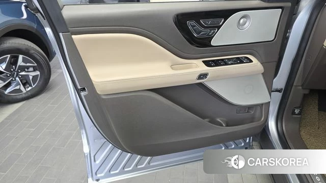 Lincoln Aviator 2nd generation id 4936820 из Кореи 16