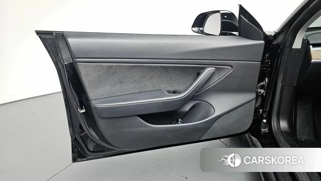 Tesla Model 3 id 4992358 из Кореи 16