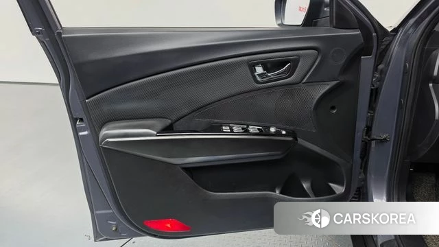 Ssangyong Tivoli Air id 5029205 из Кореи 16