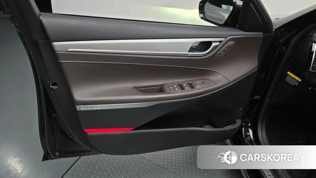 Hyundai Grandeur IG id 5018887 из Кореи 16
