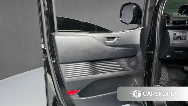 Hyundai Staria id 5011209 из Кореи 16
