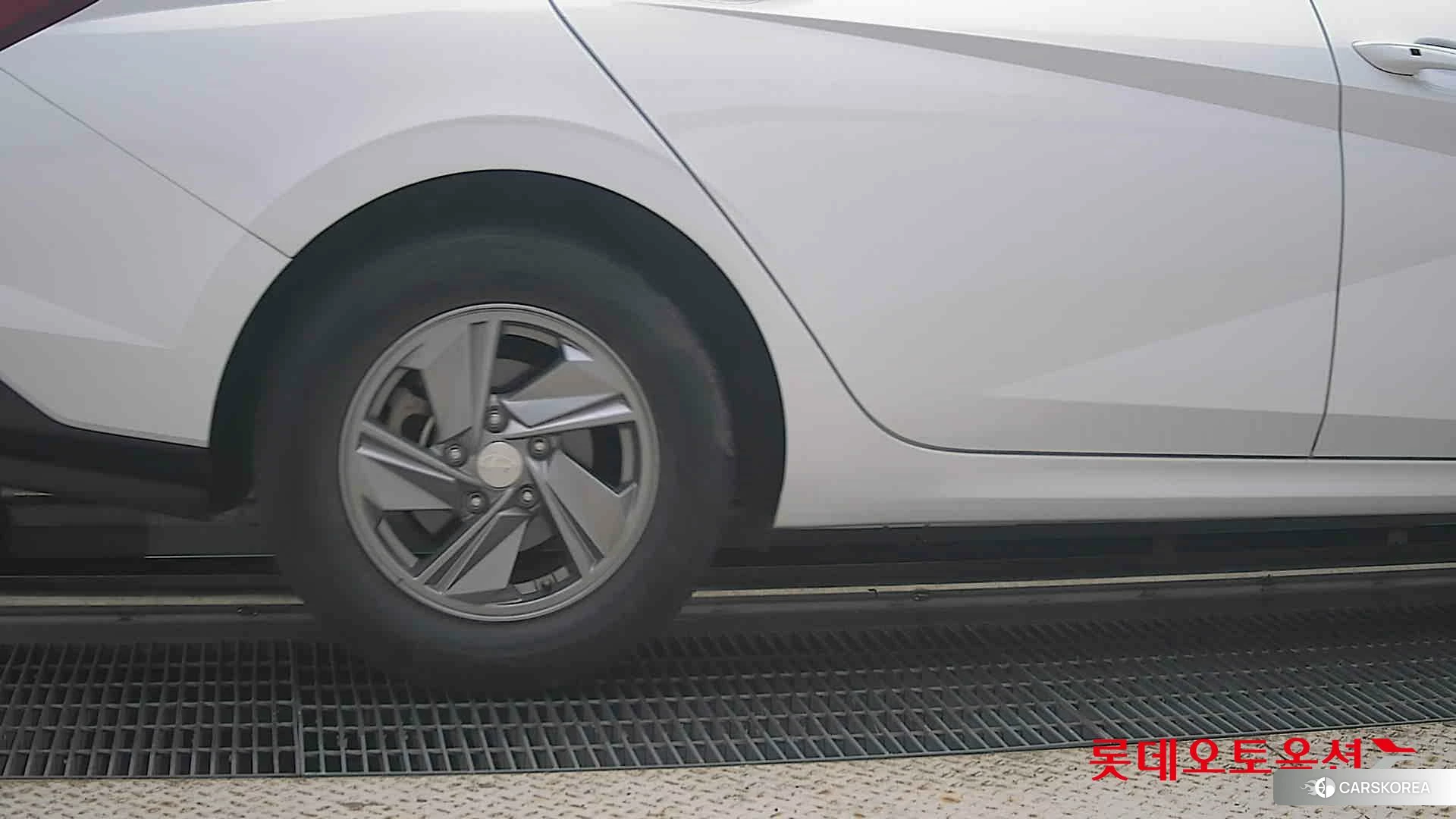 Hyundai Avante id 4984595 из Кореи 16