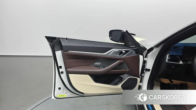 BMW i4 id 5011999 из Кореи 16