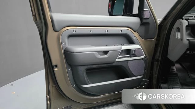 Land Rover Defender (L663) id 5016632 из Кореи 16