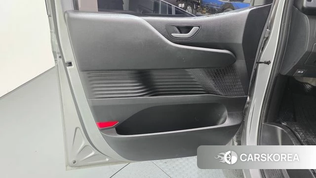 Hyundai Staria id 4985199 из Кореи 16