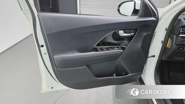 Kia The New Niro id 5028460 из Кореи 16