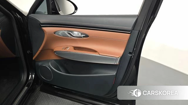 Genesis GV70 id 4935379 из Кореи 16