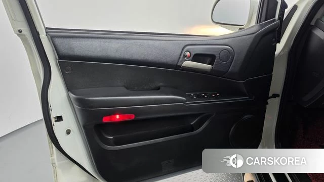 Ssangyong The New Korando Sports id 5048729 из Кореи 16