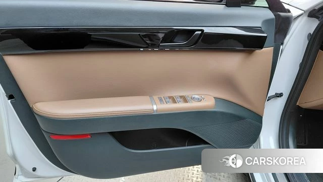 Hyundai Grandeur (GN7) id 4762584 из Кореи 16