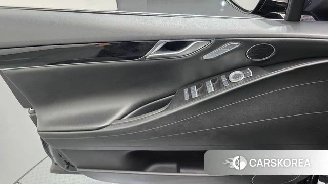 Genesis G80 (RG3) id 5034616 из Кореи 16
