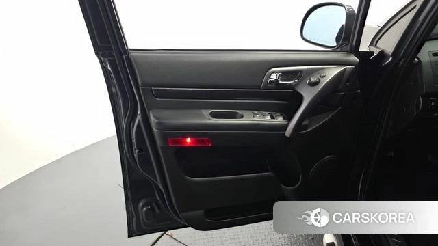 Ssangyong Korando Turismo id 5018987 из Кореи 16