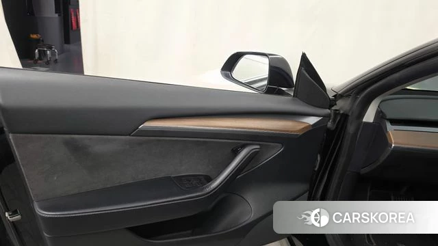 Tesla Model 3 id 4976406 из Кореи 16