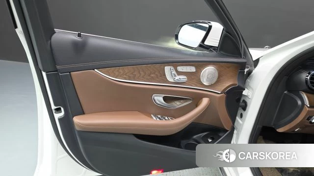 Mercedes-Benz E-Class W213 id 4985804 из Кореи 16