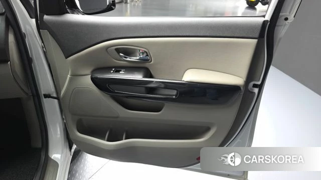 Kia All New Carnival id 5035992 из Кореи 16