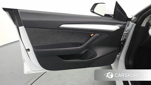 Tesla Model 3 id 5034332 из Кореи 16