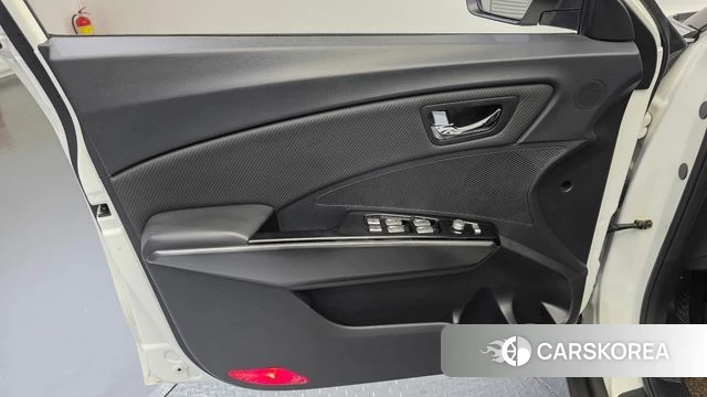 Ssangyong Tivoli Air id 5048505 из Кореи 16