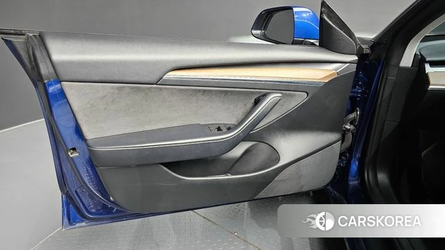 Tesla Model 3 id 4996846 из Кореи 16