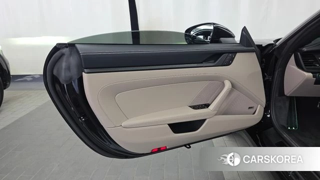 Porsche 911(992) id 4984960 из Кореи 16