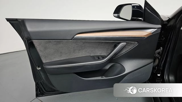Tesla Model 3 id 4917665 из Кореи 16