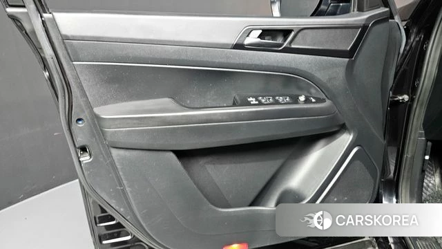 Ssangyong Rexton Sports Cannes id 4907009 из Кореи 16