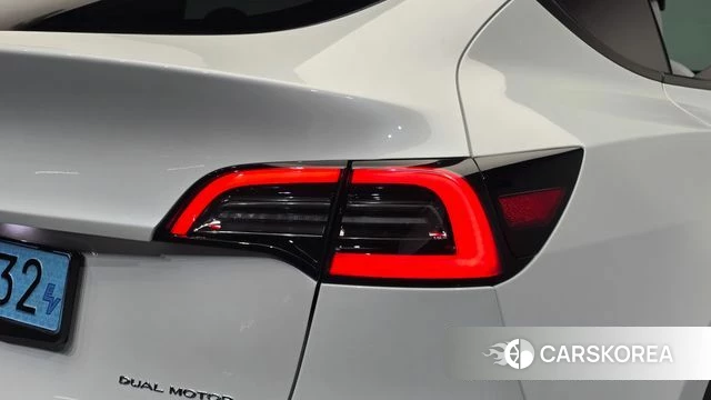 Tesla Model Y id 4935932 из Кореи 16