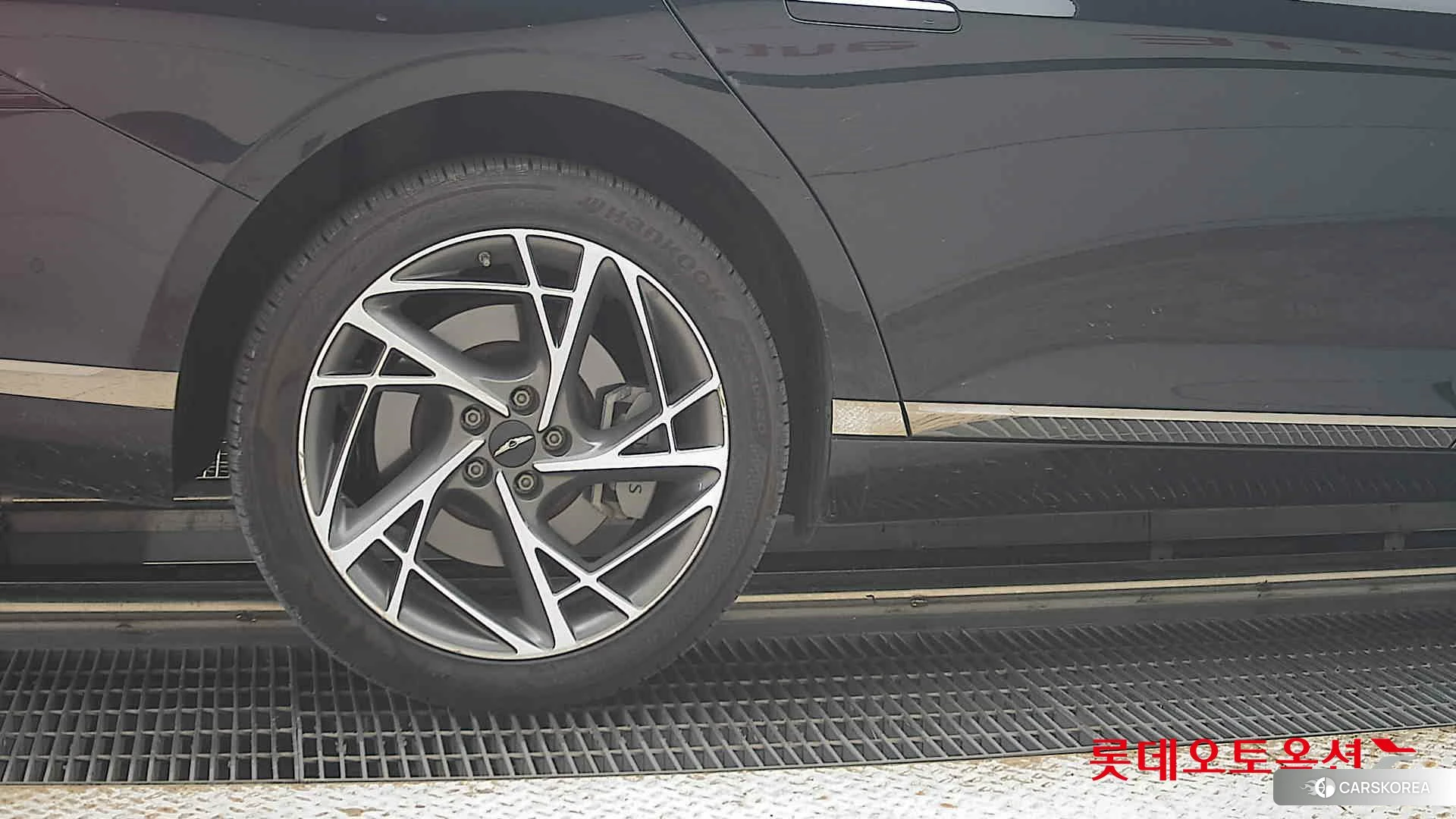 Hyundai G90 id 4990038 из Кореи 16