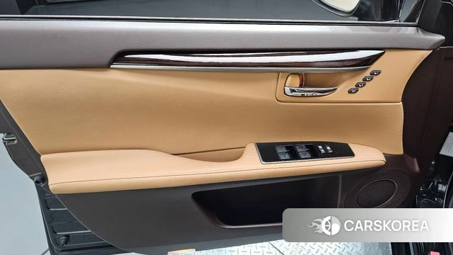 Lexus New ES300h id 4953163 из Кореи 16