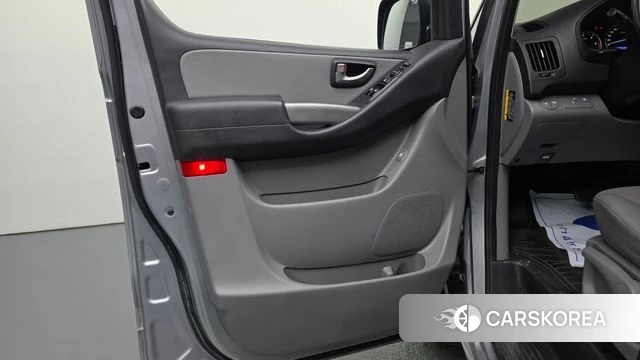 Hyundai The New Grand Starex id 4614608 из Кореи 16