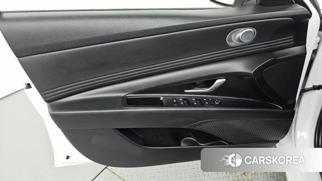 Hyundai Avante Hybrid (CN7) id 5022434 из Кореи 16